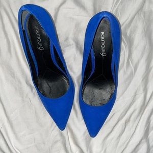 Blue suede pointed tow heels
